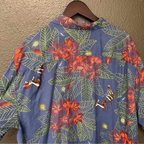 Tommy Bahama Christmas short sleeve Hawaiian shirt with reindeer and poinsettia - Picture 5 of 13